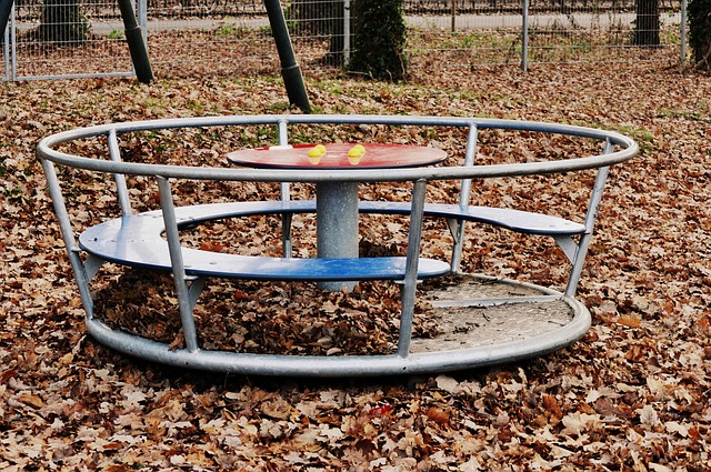 playground-1878436_640